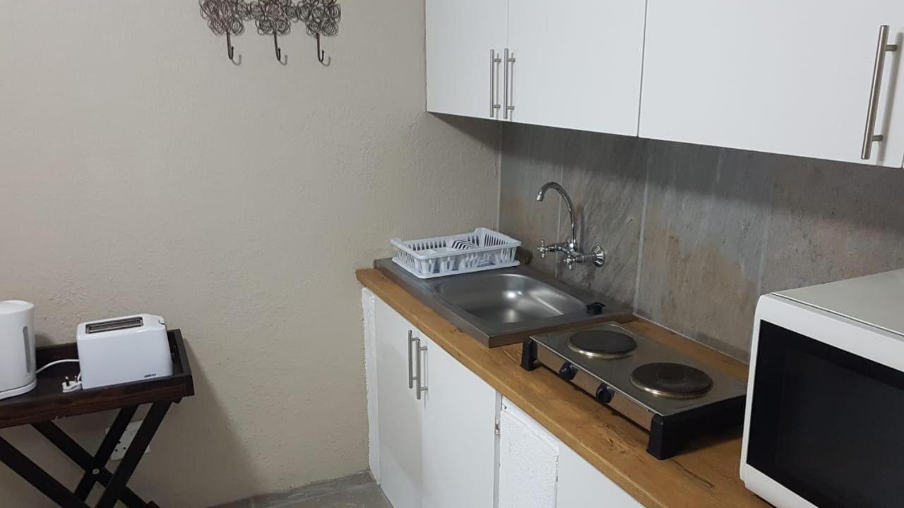 Nkwasi Lodge Parys Bagian luar foto